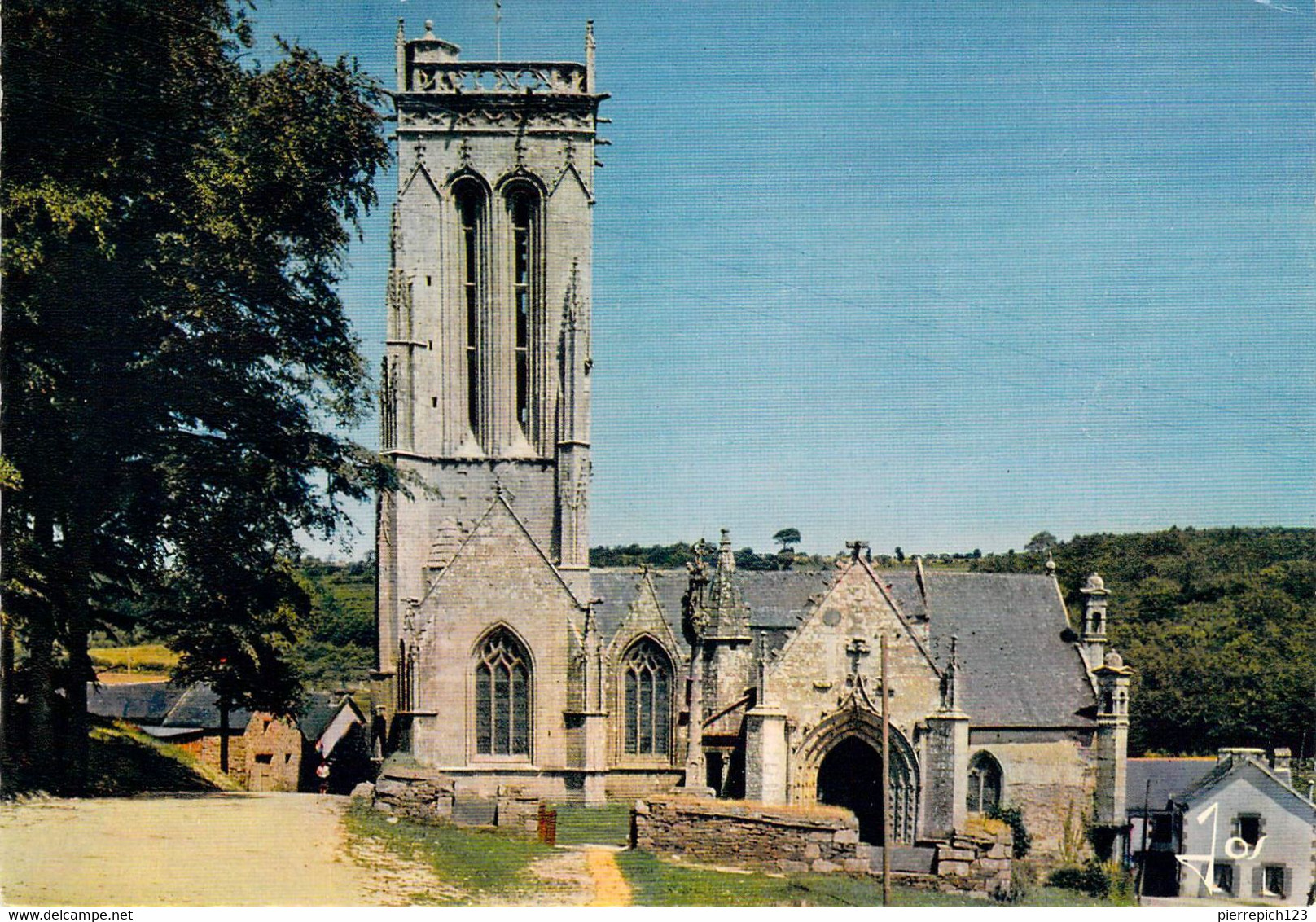 29 - Plonévez Du Faou - Saint Herbot - Eglise (XIVe Et XVe Siècles) - Plonevez-du-Faou