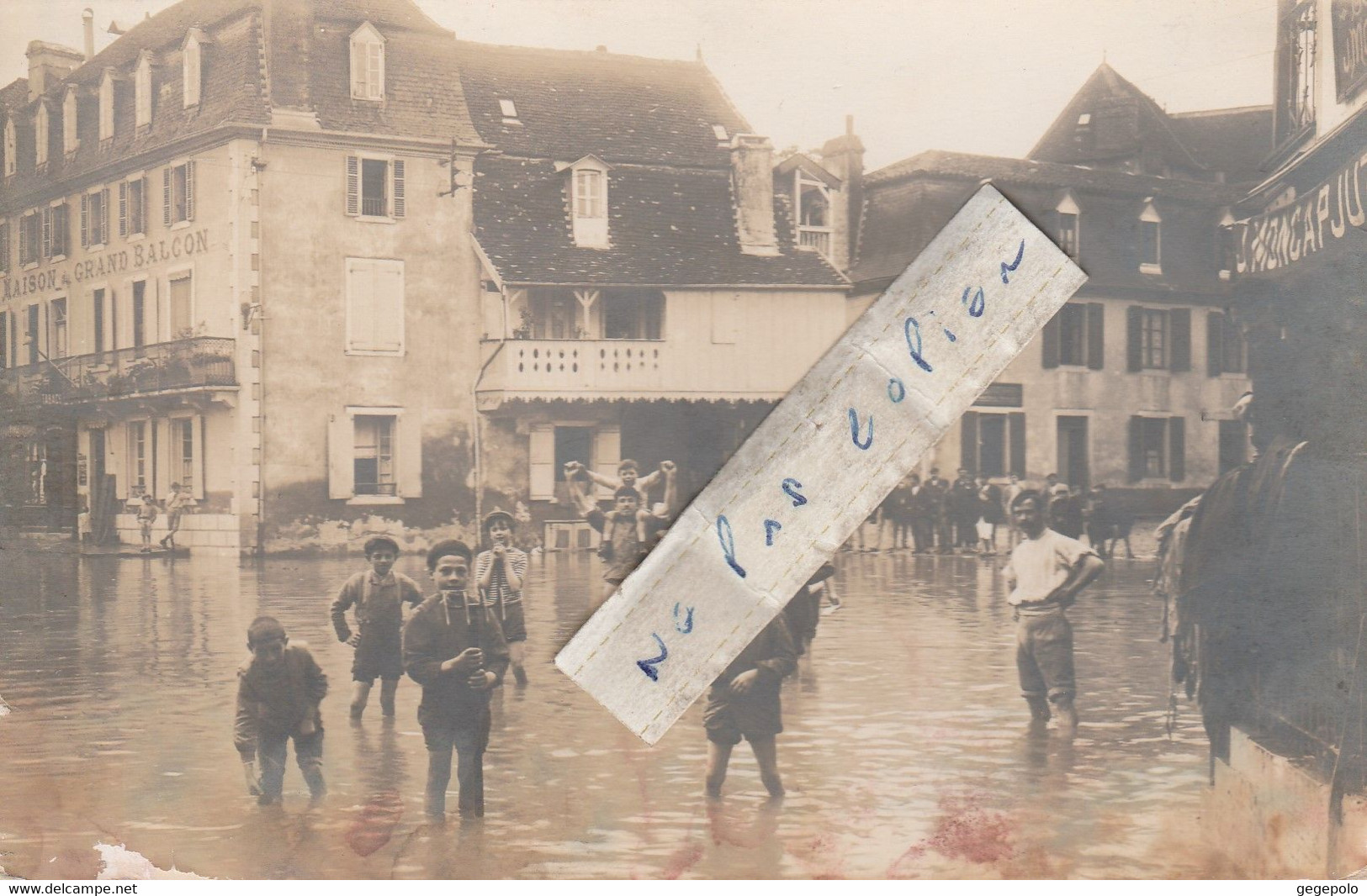 SALIES DE BEARN -  La Place De Bayaa Inondée En 1913 - Maison à ? Grand Balcon  ( Carte Photo ) - Salies De Bearn