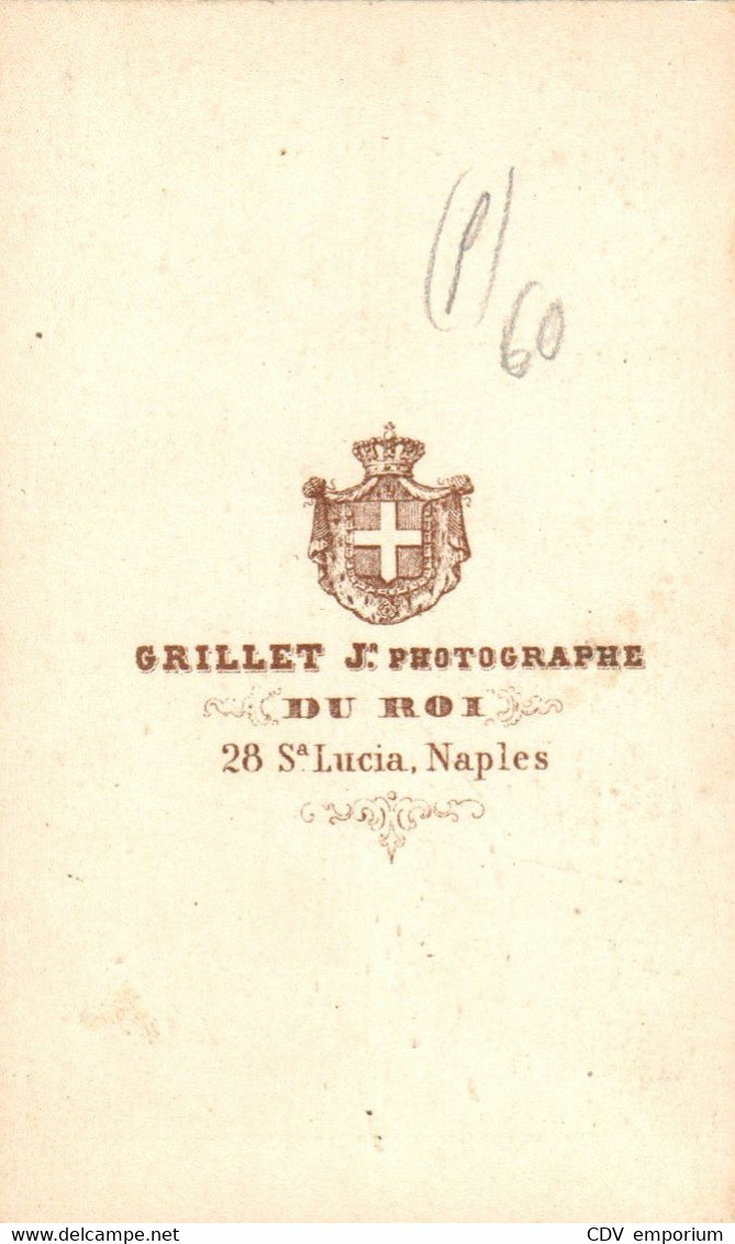 CDV HOMME ITALIEN SUR CHAISE BOIS SCULPTEE GRILLET Jr. PHOTOGRAPHE DU ROI NAPLES ITALIE NAPOLI UOMO ITALIANO ITALIAN MAN - Anciennes (Av. 1900)