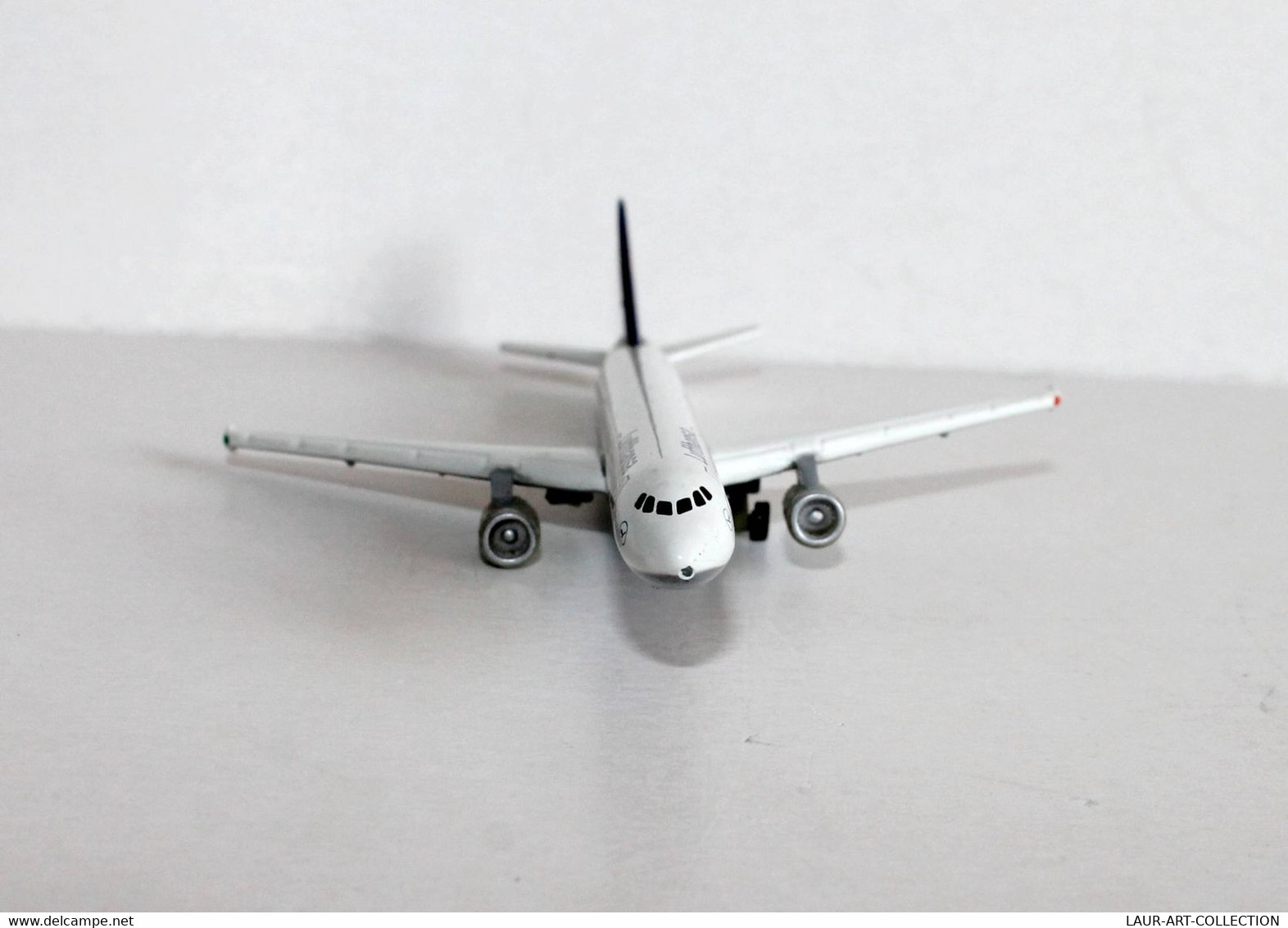 AIRBUS A321-131 – AVION DE LIGNE LUFTHANSA AIRLINES - 1/460 - AIRWAYS AIRPLANE - ANCIEN MODELE AERONEF    (310821.10) - Aerei E Elicotteri