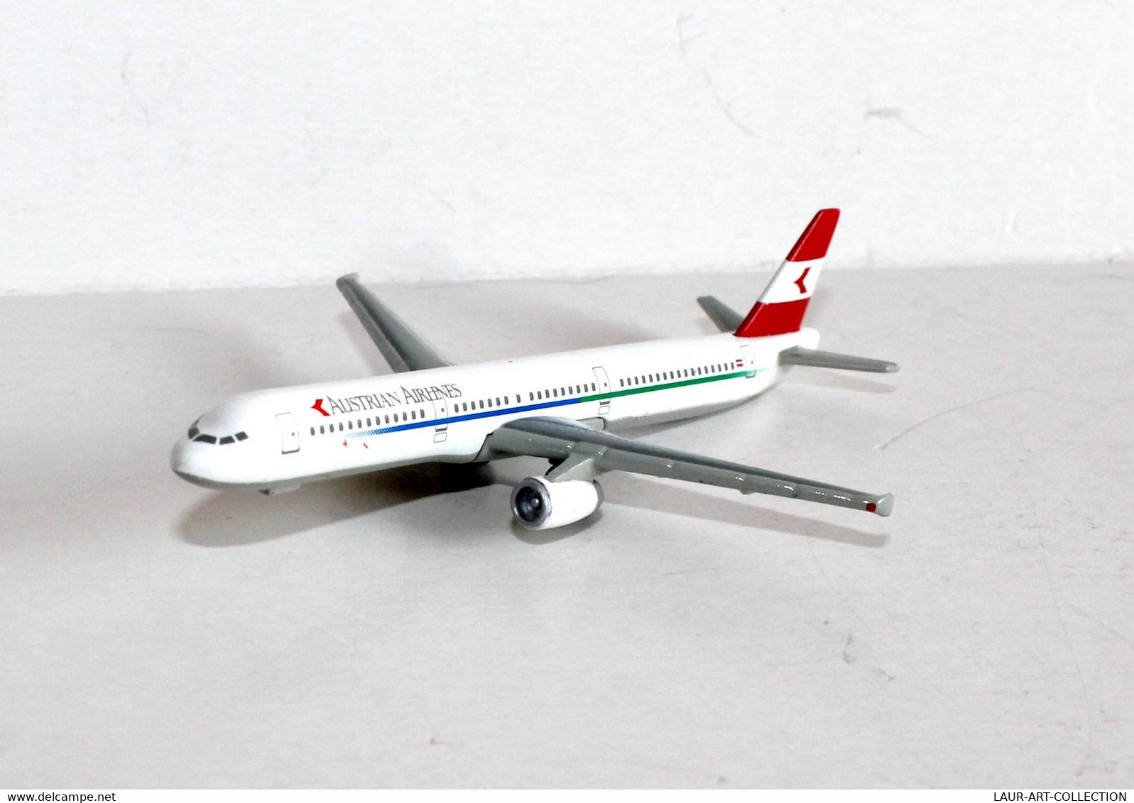 AIRBUS A321-200 – AVION DE LIGNE AUSTRIAN AIRLINES - 1/460 - AIRWAYS AIRPLANE - ANCIEN MODELE AERONEF    (310821.11) - Avions & Hélicoptères