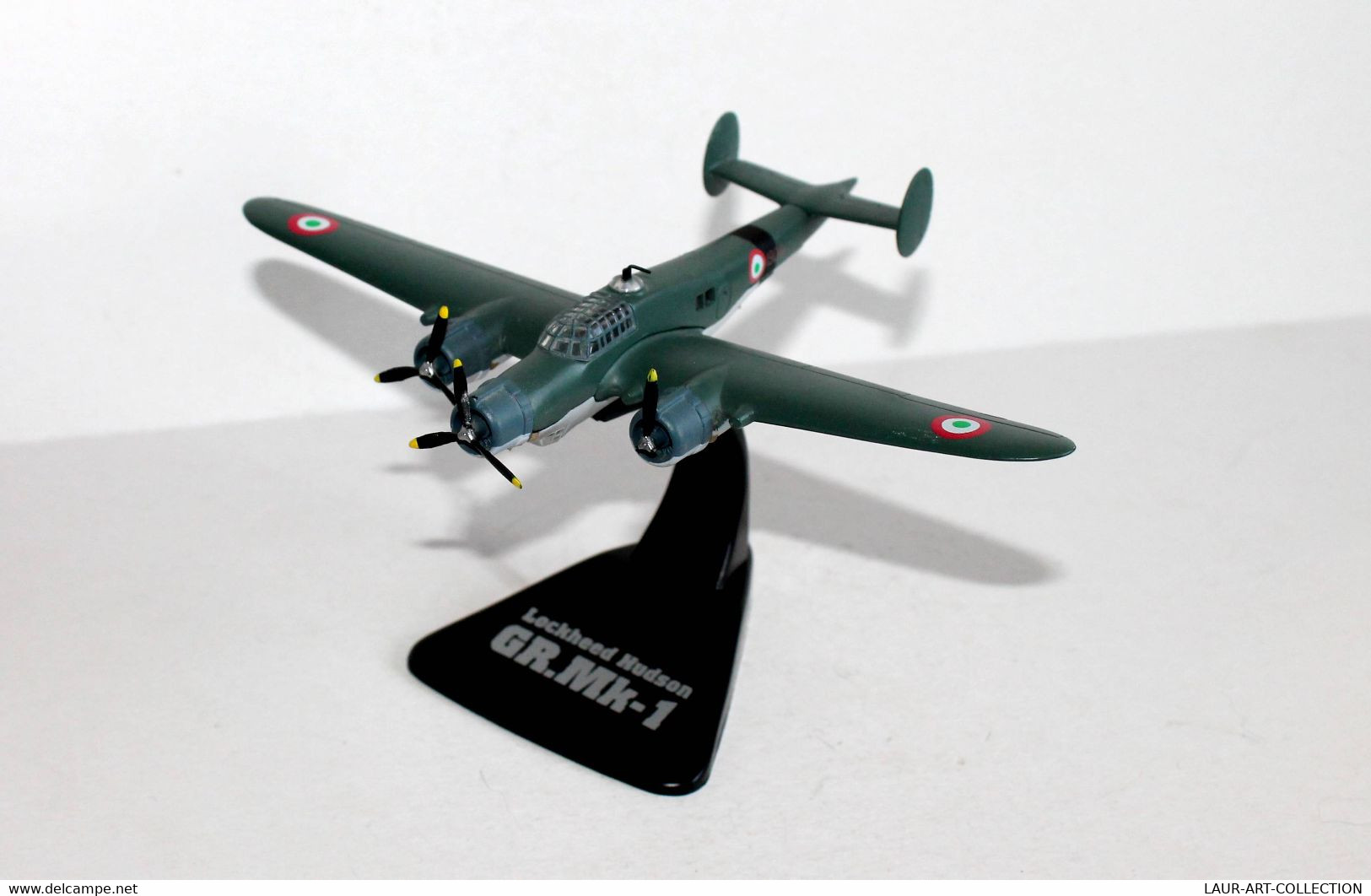 CANT ALCIONE Z-1007bis - AVION BOMBARDIER MILITAIRE ECH: 1/144 MILITARY AIRPLANE - ANCIEN MODELE AERONEF    (310821.29) - Aerei E Elicotteri