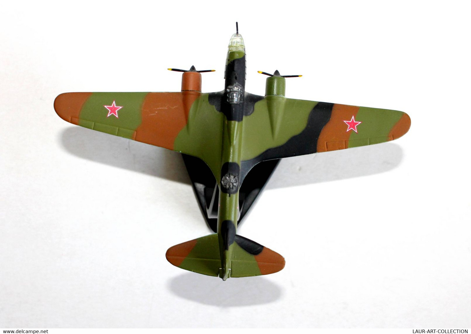 ILIOUCHINE DB-3 - AVION BOMBARDIER MILITAIRE - ECH: 1/144 - MILITARY AIRPLANE - ANCIEN MODELE AERONEF    (310821.34)