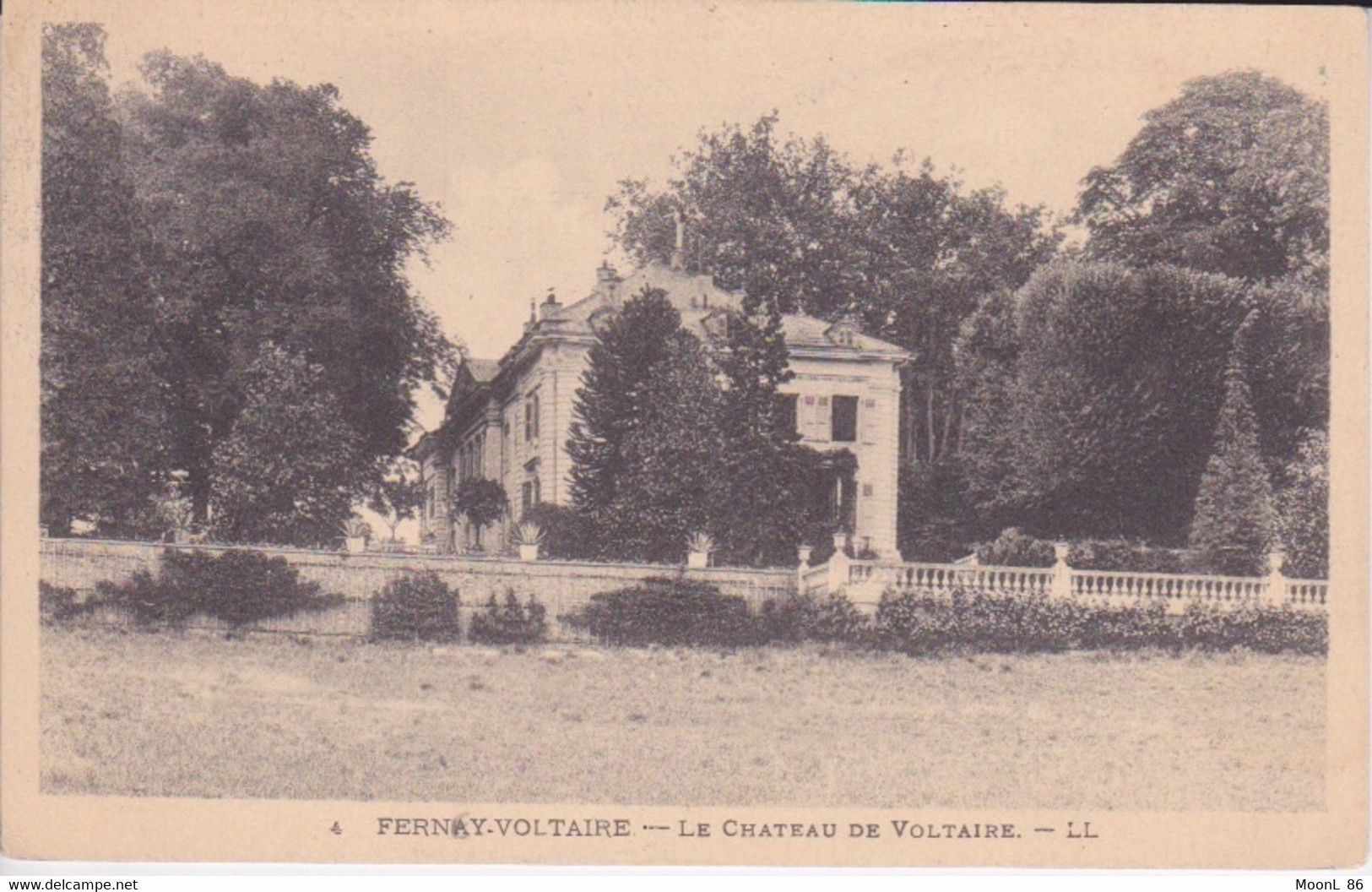 01 - AIN - FERNEY-VOLTAIRE - CHATEAU FACE ORIENTALE - Ferney-Voltaire