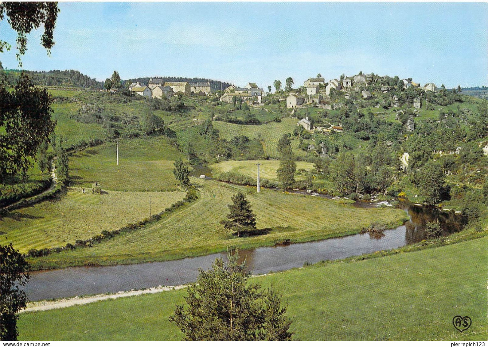 48 - Aumont D'Aubrac - Le Rouchat - Aumont Aubrac