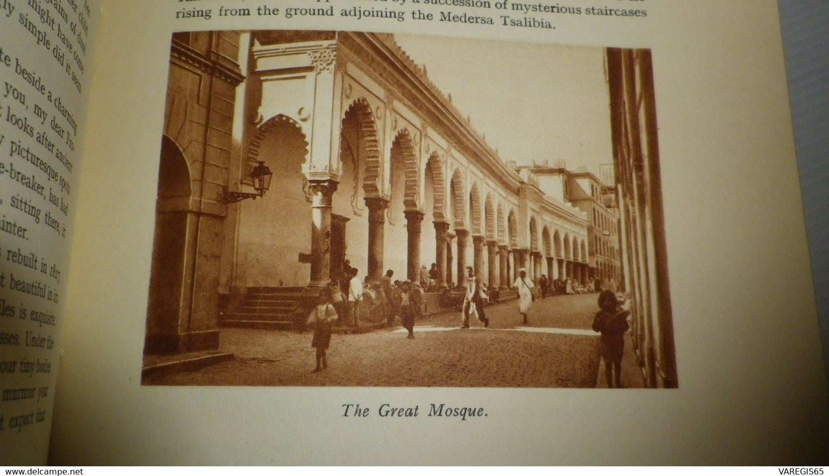 ALGIERS AND ITS ENVIRONS - ANTOINE CHOLLIER - 155 PHOTOGRAVURES - EDITIONS ARTHAUD -