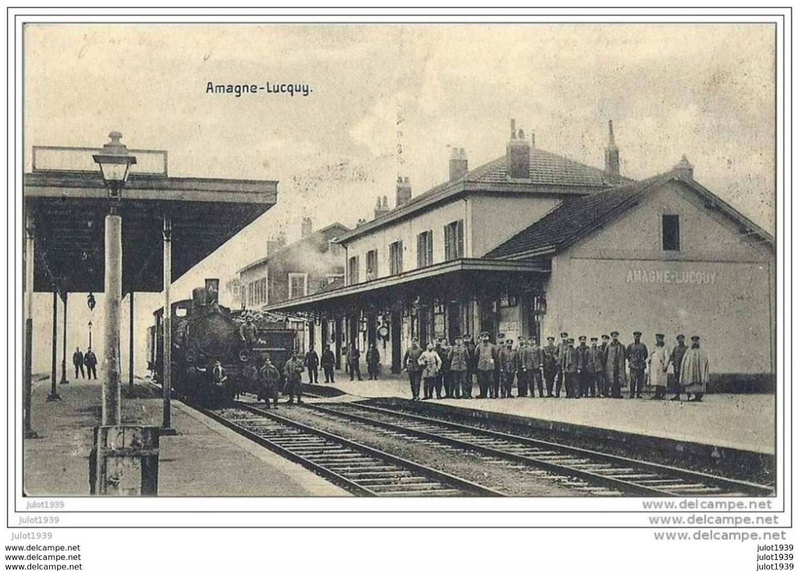 AMAGNE - LUCQUY ..-- GARE .  08 ..-- La GARE . 1916 . FELDPOST . Voir Verso . - Sedan