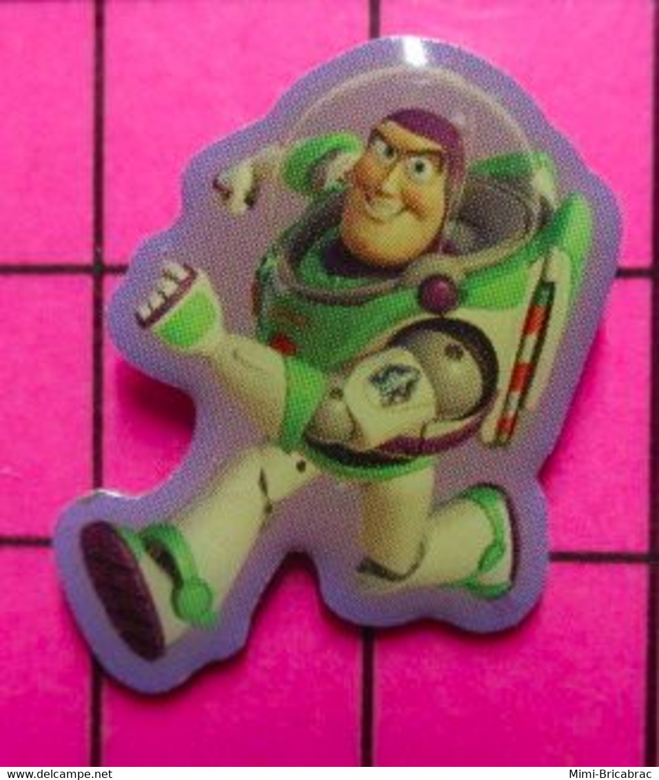 SPEDIS Pin's Pins / Beau Et Rare / THEME : DISNEY / PERSONNAGE DU DESSIN ANIME PIXAR "TOY STORY" - Disney