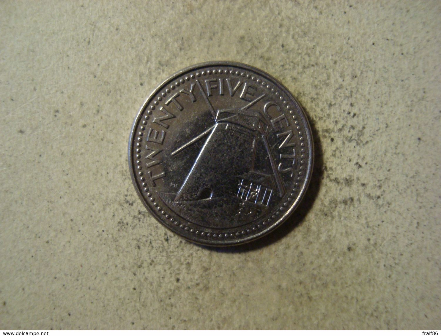 MONNAIE BARBADES 25 CENTS 2001 - Barbados