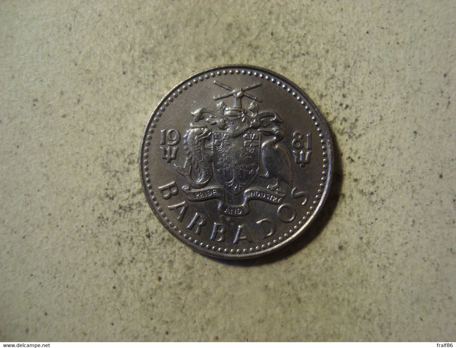 MONNAIE BARBADES 25 CENTS 1981 - Barbados