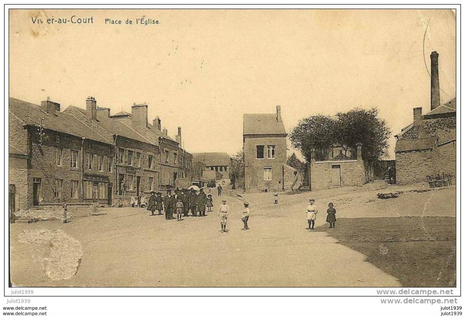 VIVIER - AU - COURT ..-- Place De L' Eglise .1919 De PREMONT ( Mr René DEMARQUE ) .  Voir Verso . - Sedan
