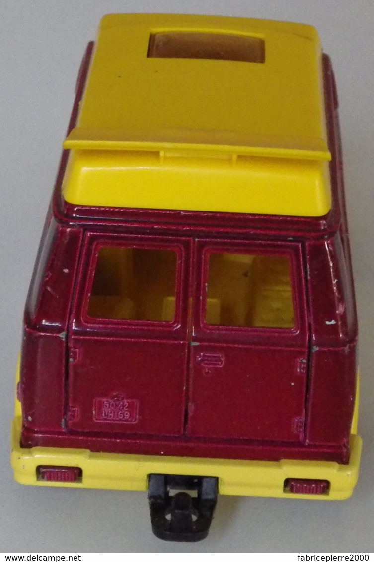 MAJORETTE Van GMC Fourgon Série 3000. Portes Arrières Mobiles    TBE. Echelle 1/36e - Majorette