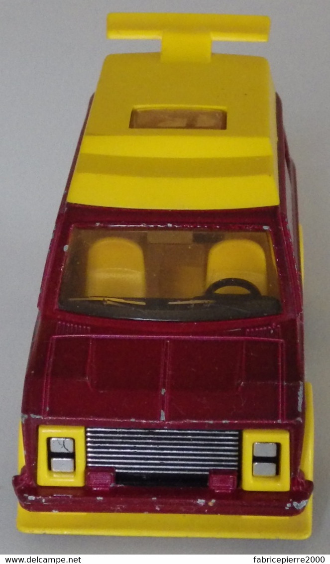 MAJORETTE Van GMC Fourgon Série 3000. Portes Arrières Mobiles    TBE. Echelle 1/36e - Majorette