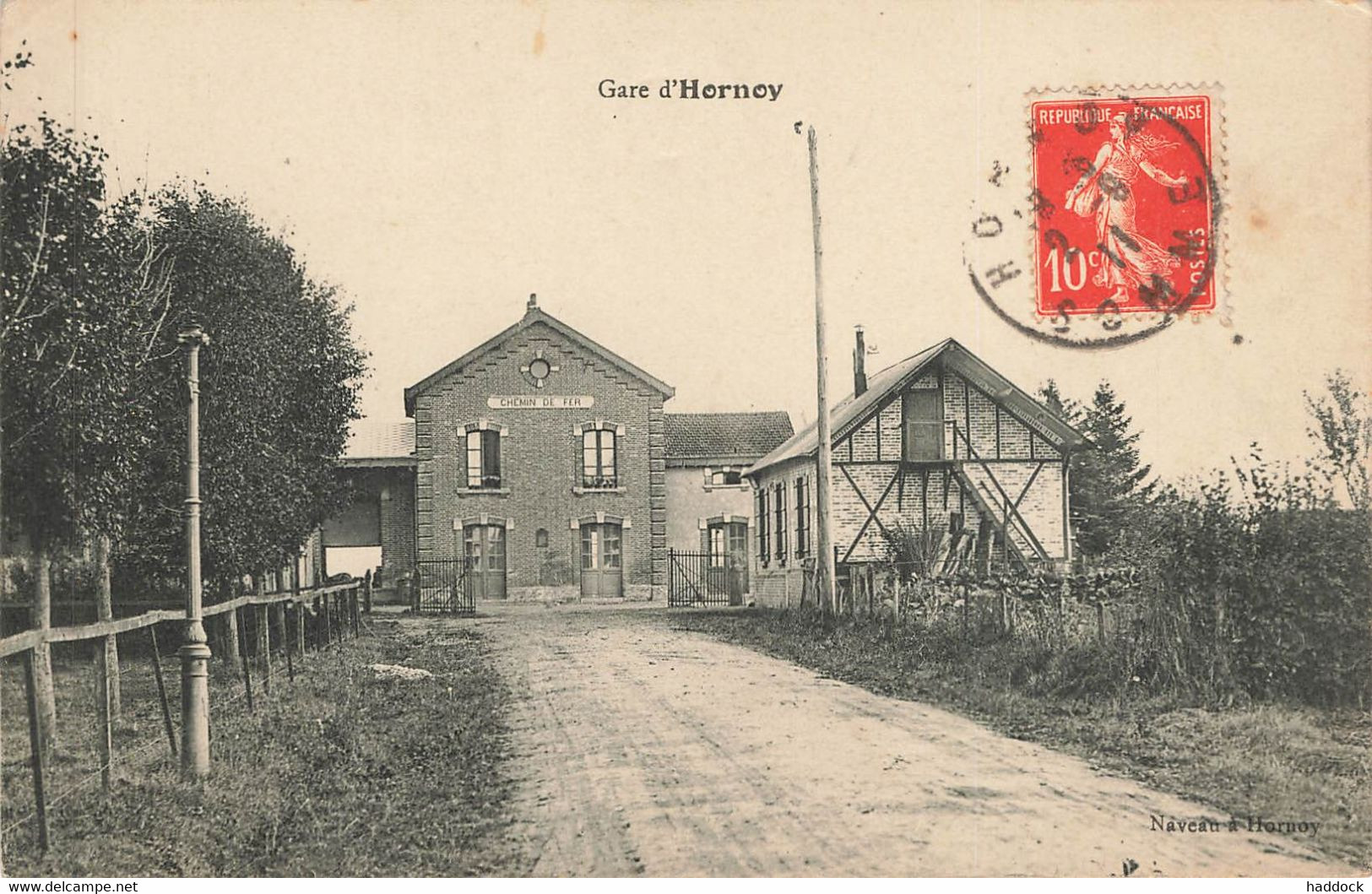 HORNOY : LA GARE - Hornoy Le Bourg