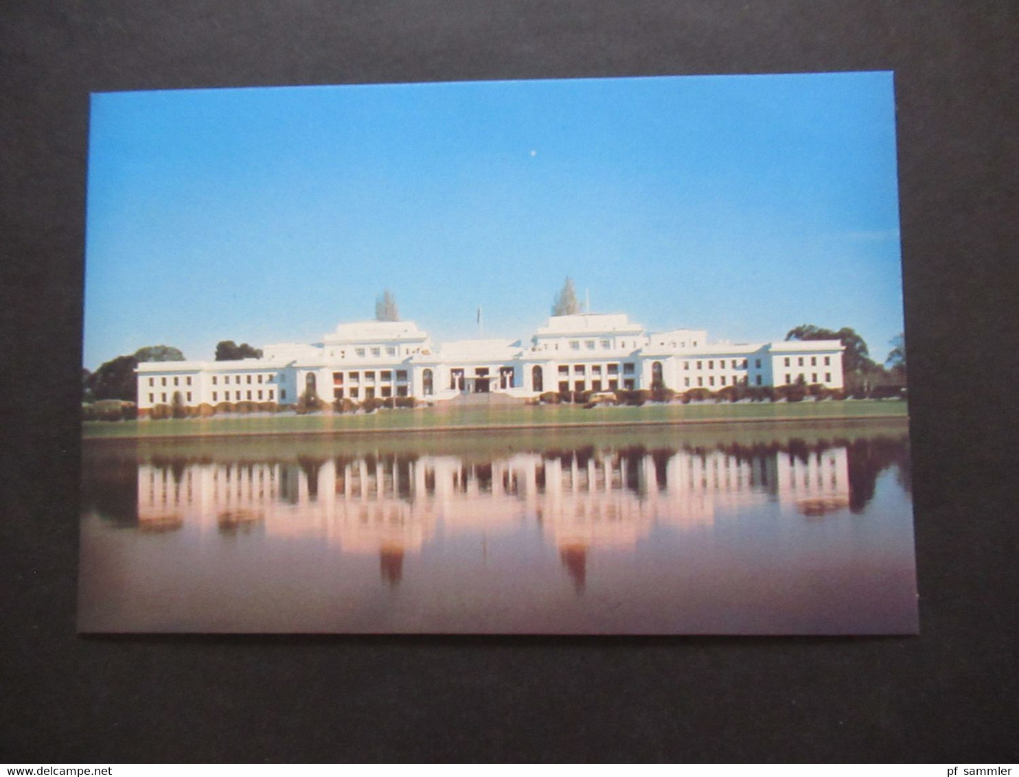 Australien 1976 Ganzsache Mit Druckfehler / Verschobener Druck! Parliament House Vievew Across Lake Burley Griffin - Lettres & Documents