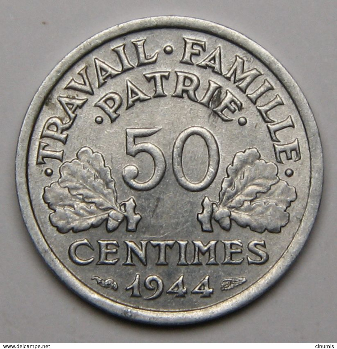 ASSEZ RARE 50 Centimes Francisque, Légère, 1944 - Etat Français - 50 Centimes