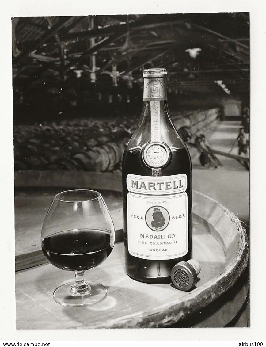 PHOTO ORIGINALE MARKETING - COGNAC J & F MARTELL MÉDAILLON FINE CHAMPAGNE V.S.O.P - LOUIS XIV - Spiritueux