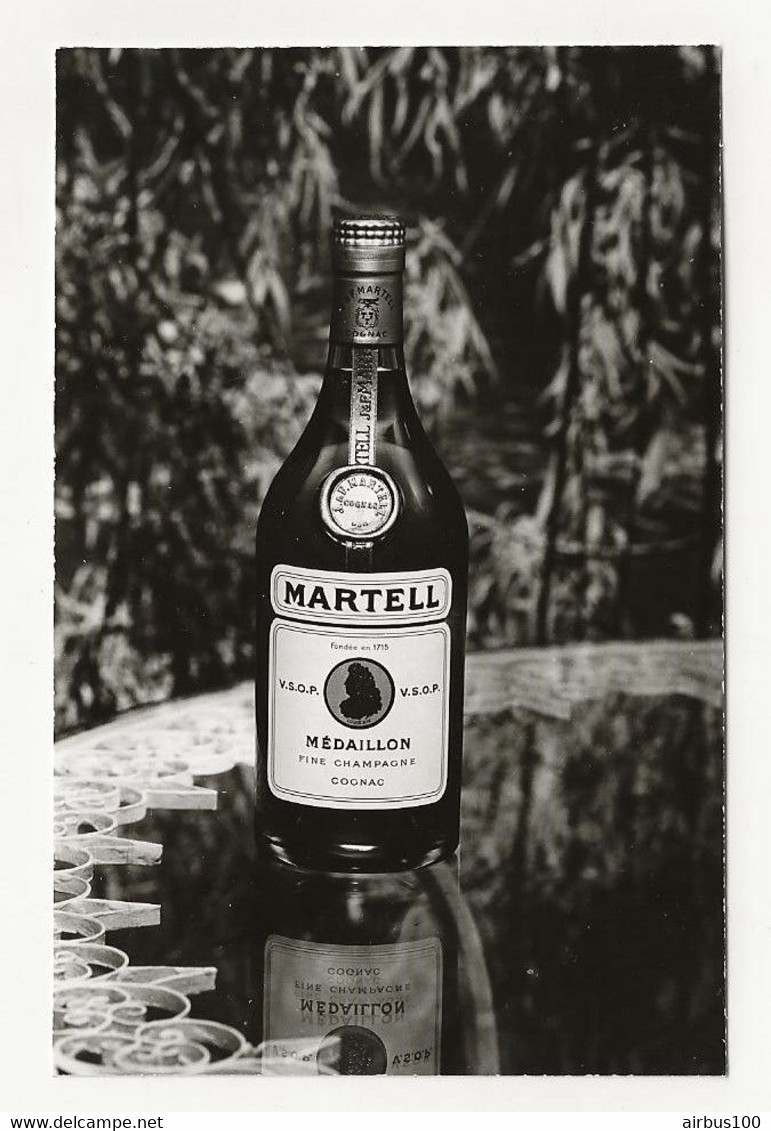 PHOTO ORIGINALE MARKETING - COGNAC J & F MARTELL MÉDAILLON FINE CHAMPAGNE V.S.O.P - LOUIS XIV - Alcoolici