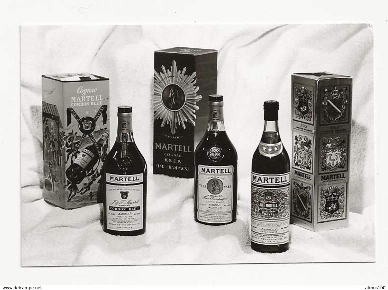 PHOTO ORIGINALE MARKETING - COGNAC J & F MARTELL 3 BOUTEILLES Et BOITES DIFFÉRENTES - Spiritueux