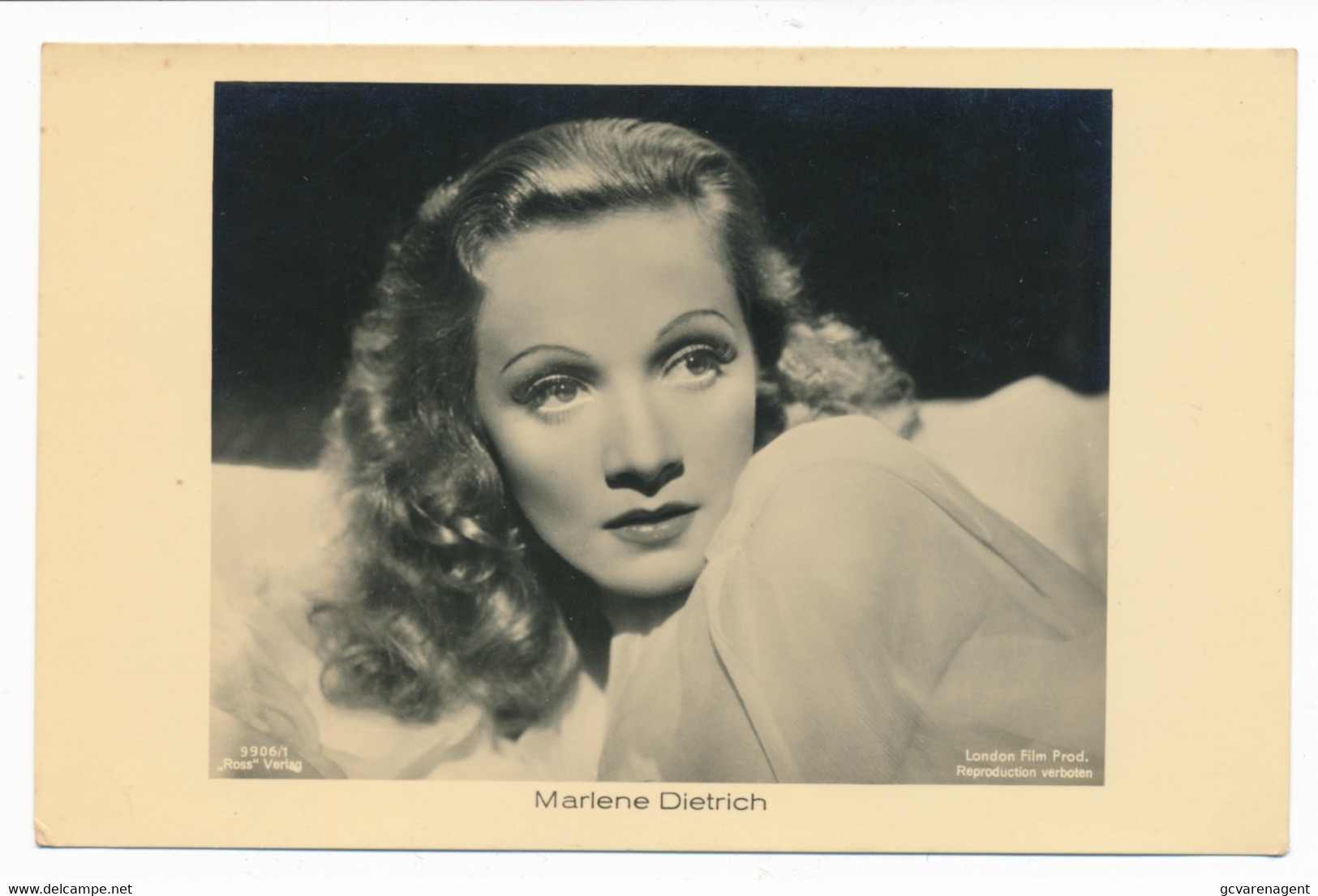 MARLENE DIETRICH        PHOTO CARD - Actors