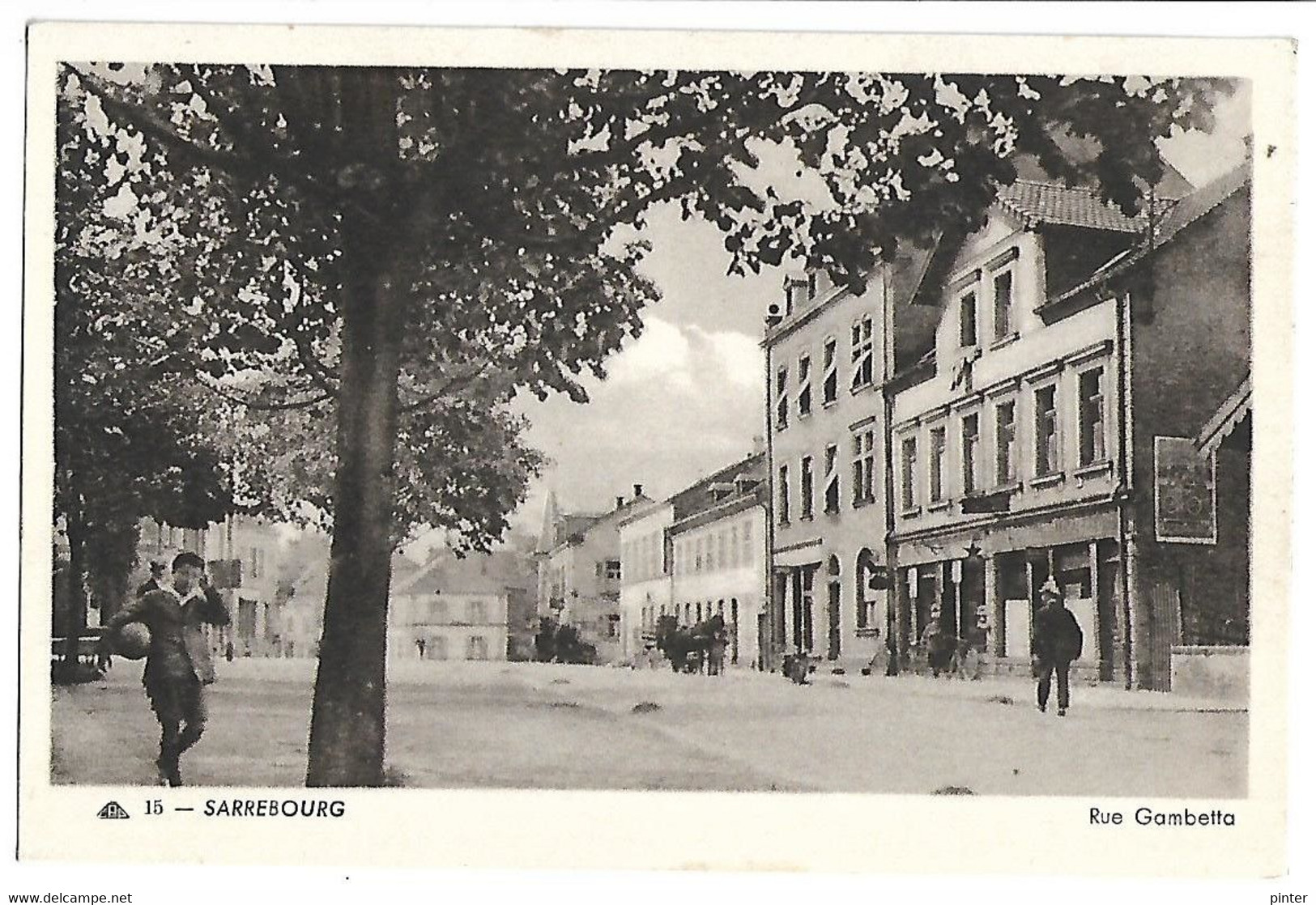 SARREBOURG - Rue Gambetta - Sarrebourg