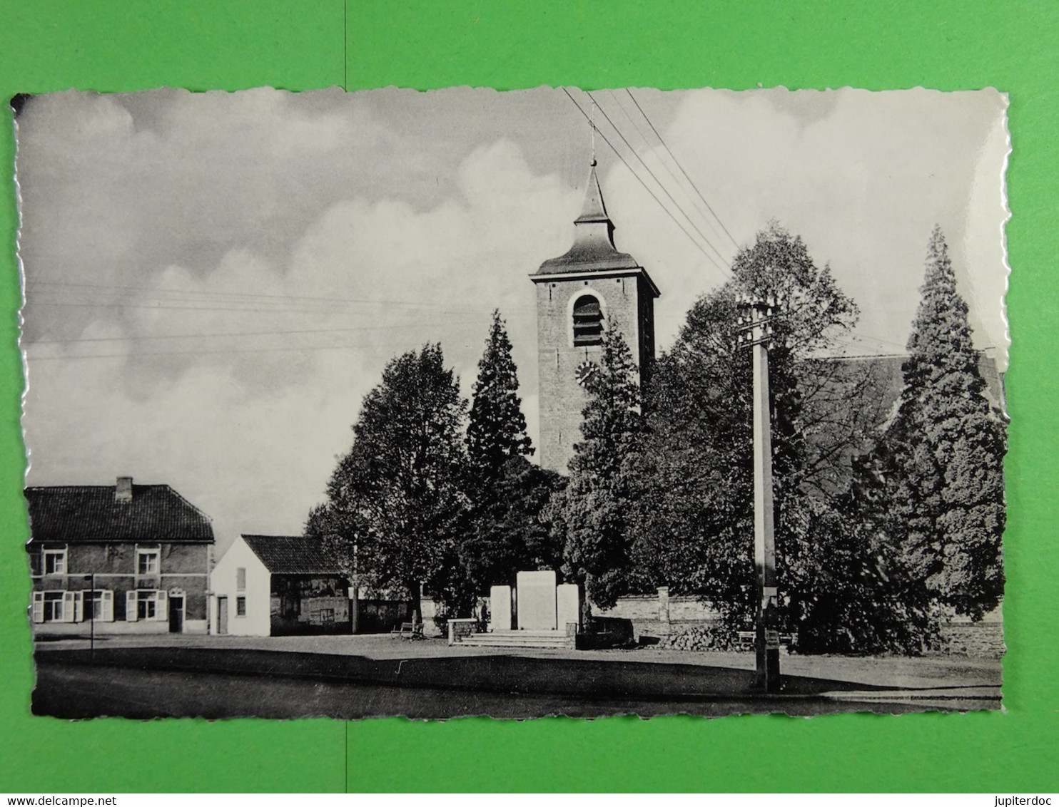 Hennuyères Eglise Et Grand'Place - Braine-le-Comte