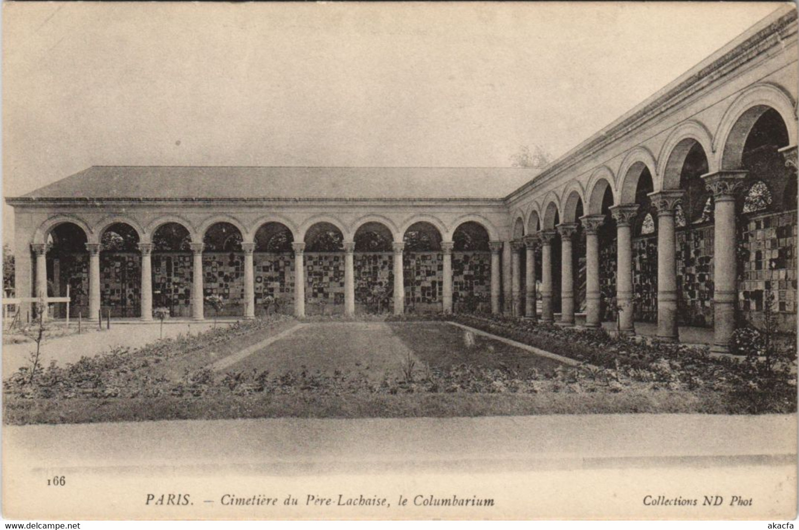 CPA PARIS 20e Cimetiere Pere-Lachaise Le Columbarium (923993) - Arrondissement: 20