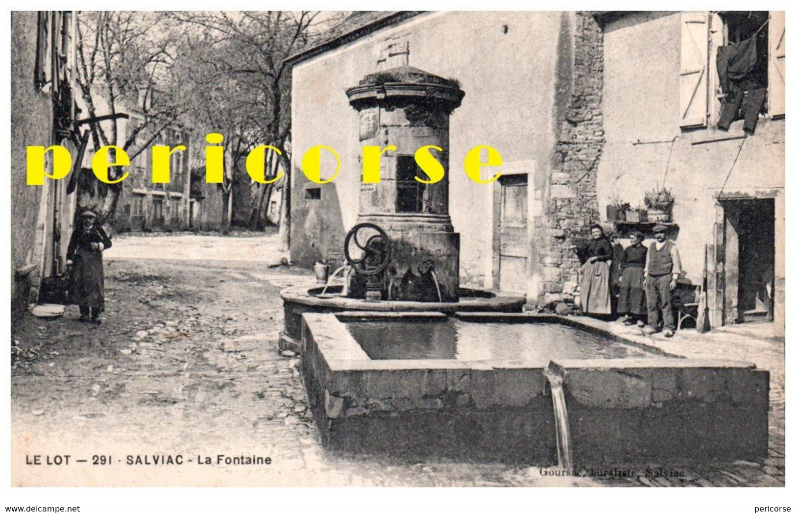 46  Salviac  Groupe De Personnes à La Fontaine - Salviac