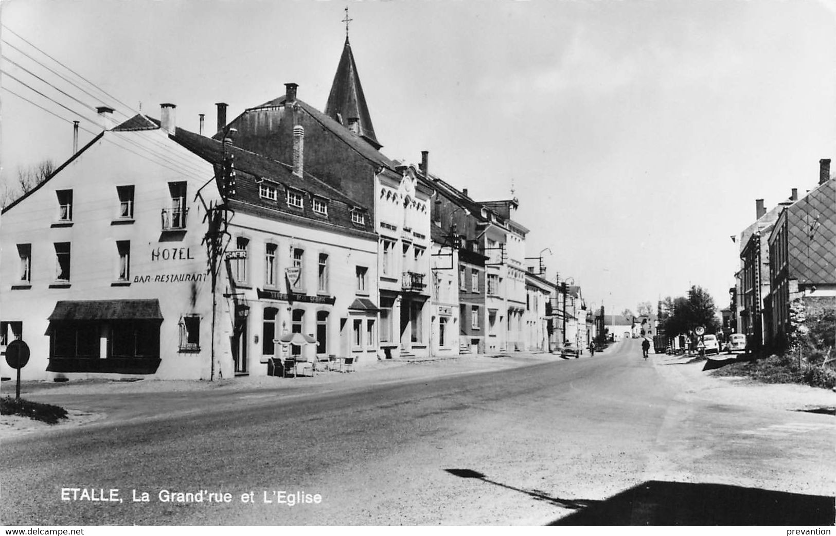 ETALLE - La Grand'rue Et L'Eglise - Photo Carte Circulé - Etalle