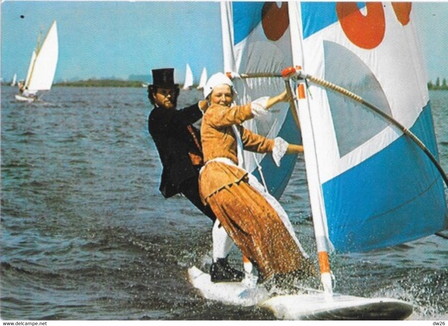 Voile, Windsurf - Mooi Friesland, Windsurfing - Pays-Bas, Costume Folklorique - Carte Non Circulée - Zeilen