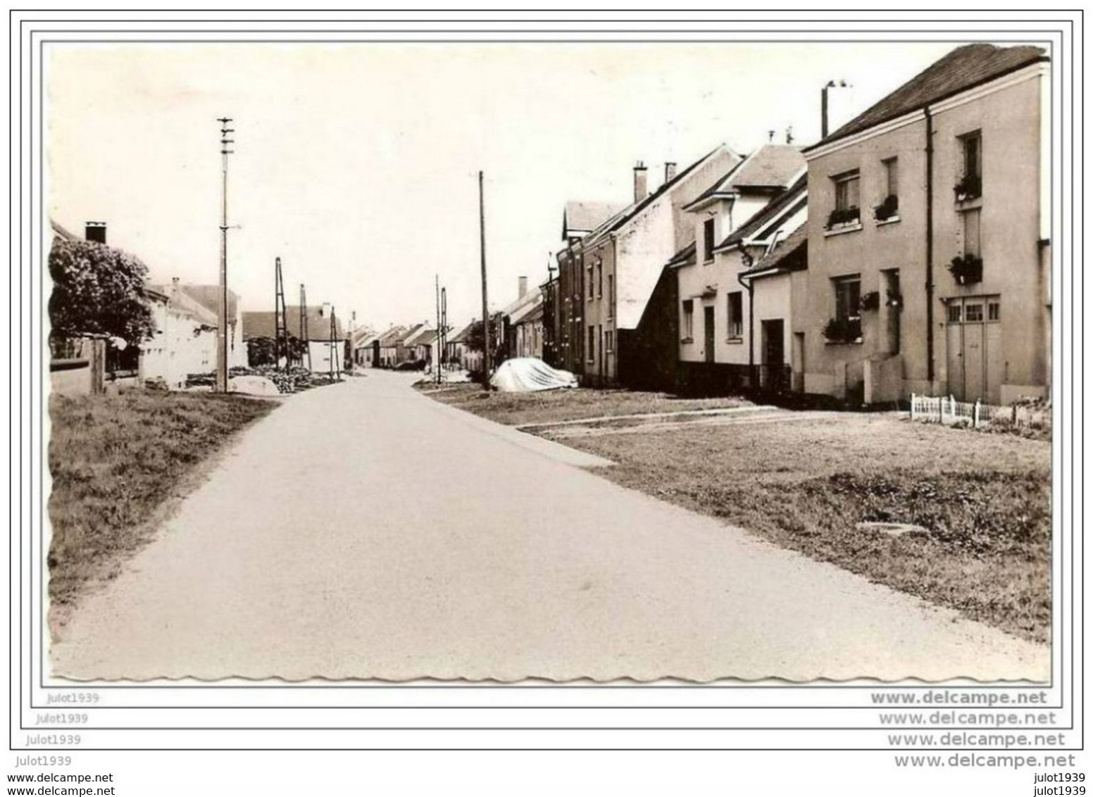 SAINTE - MARIE ..-- ETALLE ..--  Rue De BELLEFONTAINE . - Etalle