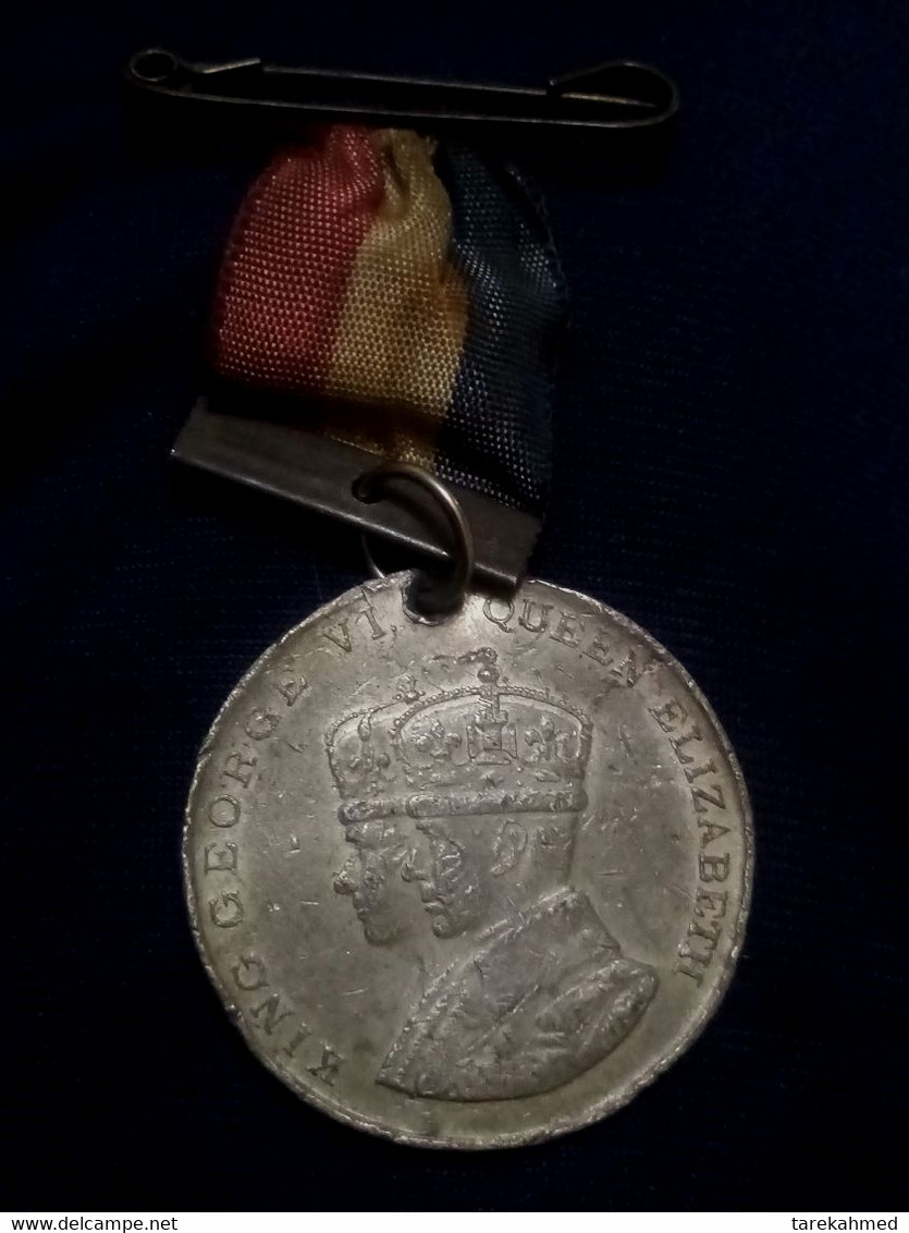 UK 1937 -ORIGINAL COMMEMORATIVE MEDAL OF KING GEORGE VI AND QUEEN ELIZABETH CORONATION  . Tokbag - Monarquía/ Nobleza