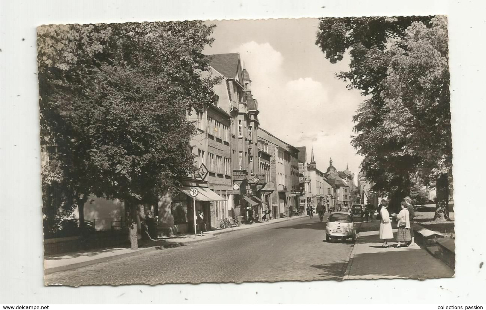 Cp, Automobiles , Allemagne ,BITBURG/Eifel ,  Trierer Strasse ,  Vierge ,  2 Scans - PKW