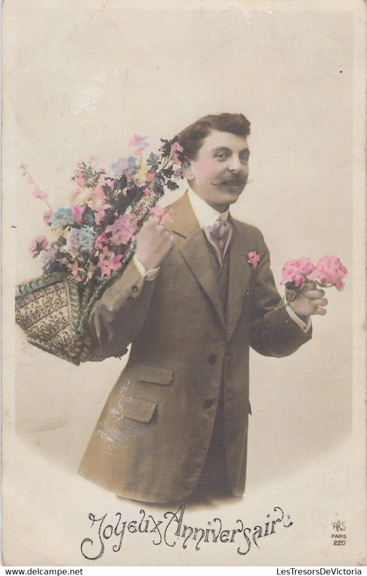 Joyeux Anniversaire Fantaisie - Homme Avec Panier De Fleurs - écrite En 1919 - Anniversaire