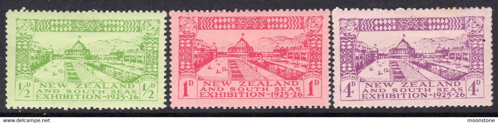 New Zealand GV 1925 Dunedin Exhibition Set Of 3, Hinged Mint, SG 463/5 (A) - Ongebruikt