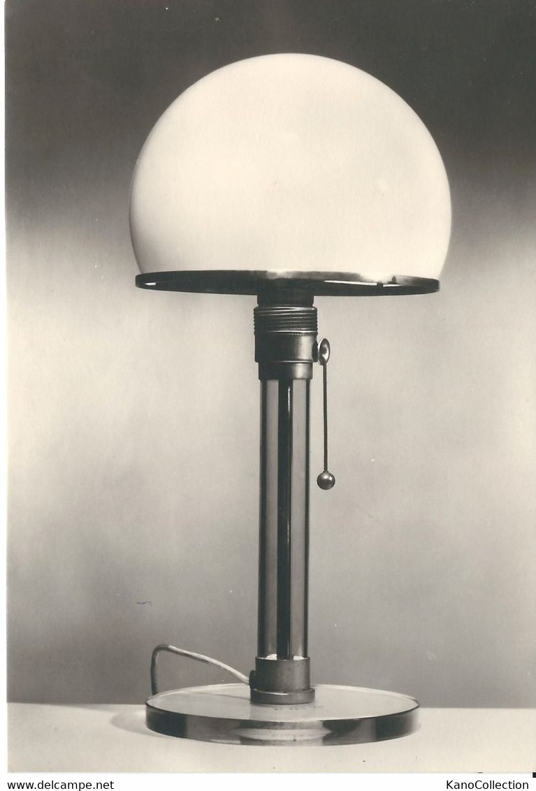 Werkstattarbeiten Des Bauhauses Weimar 1919-1925: Jucker/Wagenfeld, Elektr. Tischlampe 1923/24, Fotografie 10 X 15 Cm - Objets