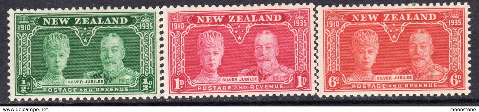 New Zealand GV 1935 Silver Jubilee Set Of 3, Lightly Hinged Mint, SG 573/5 (A) - Ungebraucht