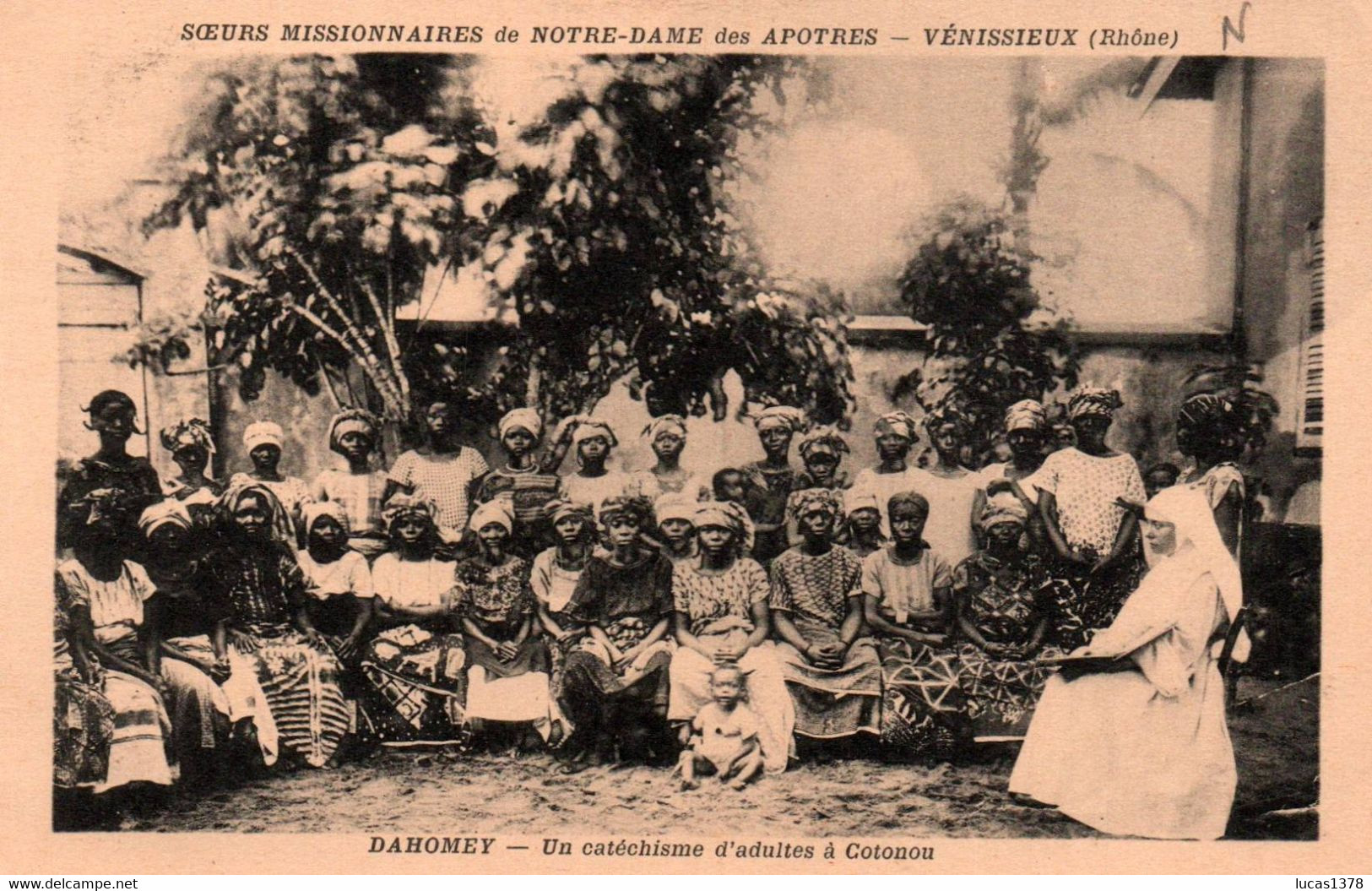 DAHOMEY / UN CATECHISME D ADULTES A COTONOU / SOEURS MISSIONNAIRES DE VENISSIEUX - Dahomey