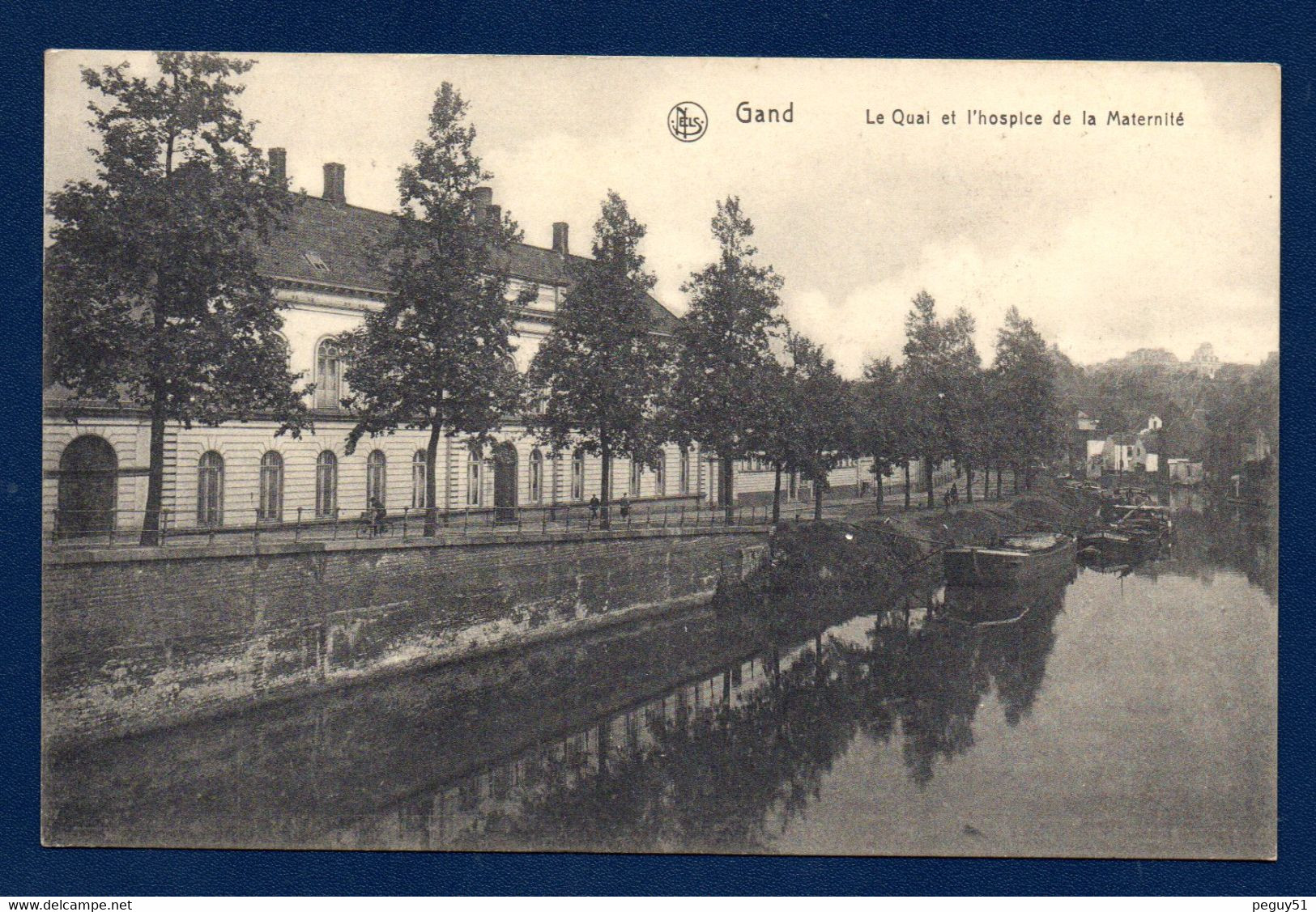 Gand. Le Quai Et L' Hospice De La Maternité. Péniches - Gent