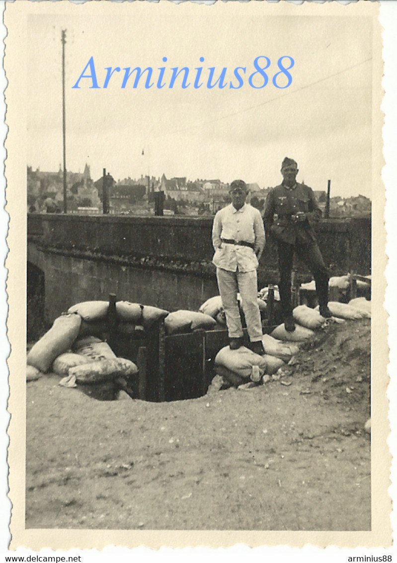 France, 1940 - Moulins-sur-Allier - Pont Régemortes - "Der Unterstand I" (L'abri I) - Wehrmacht - Guerra, Militares