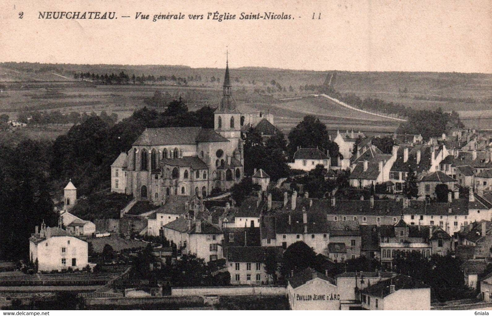 9115  NEUFCHATEAU  Vue Générale Vers L'Eglise Saint Nicolas    ( Recto-verso) 88 Vosges - Neufchateau