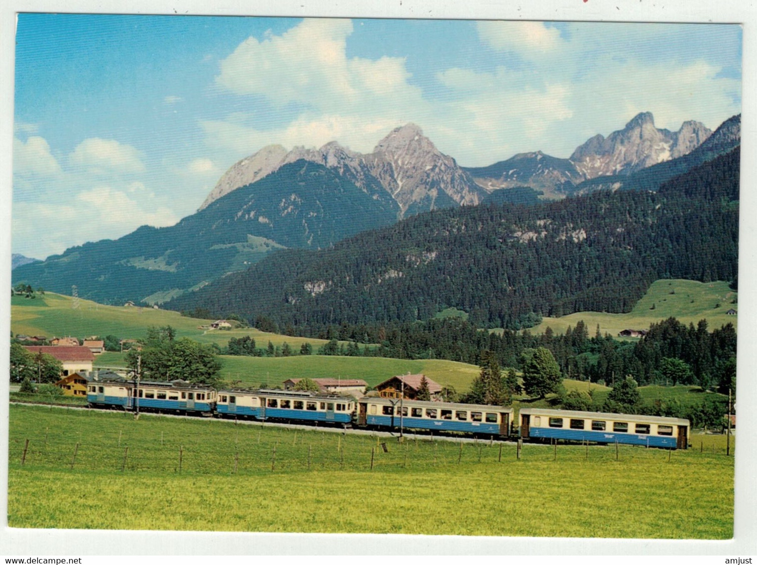 Suisse// Schweiz // Vaud // Train Du M.O.B. Près De Château D'Oex-Rougemont - Rougemont