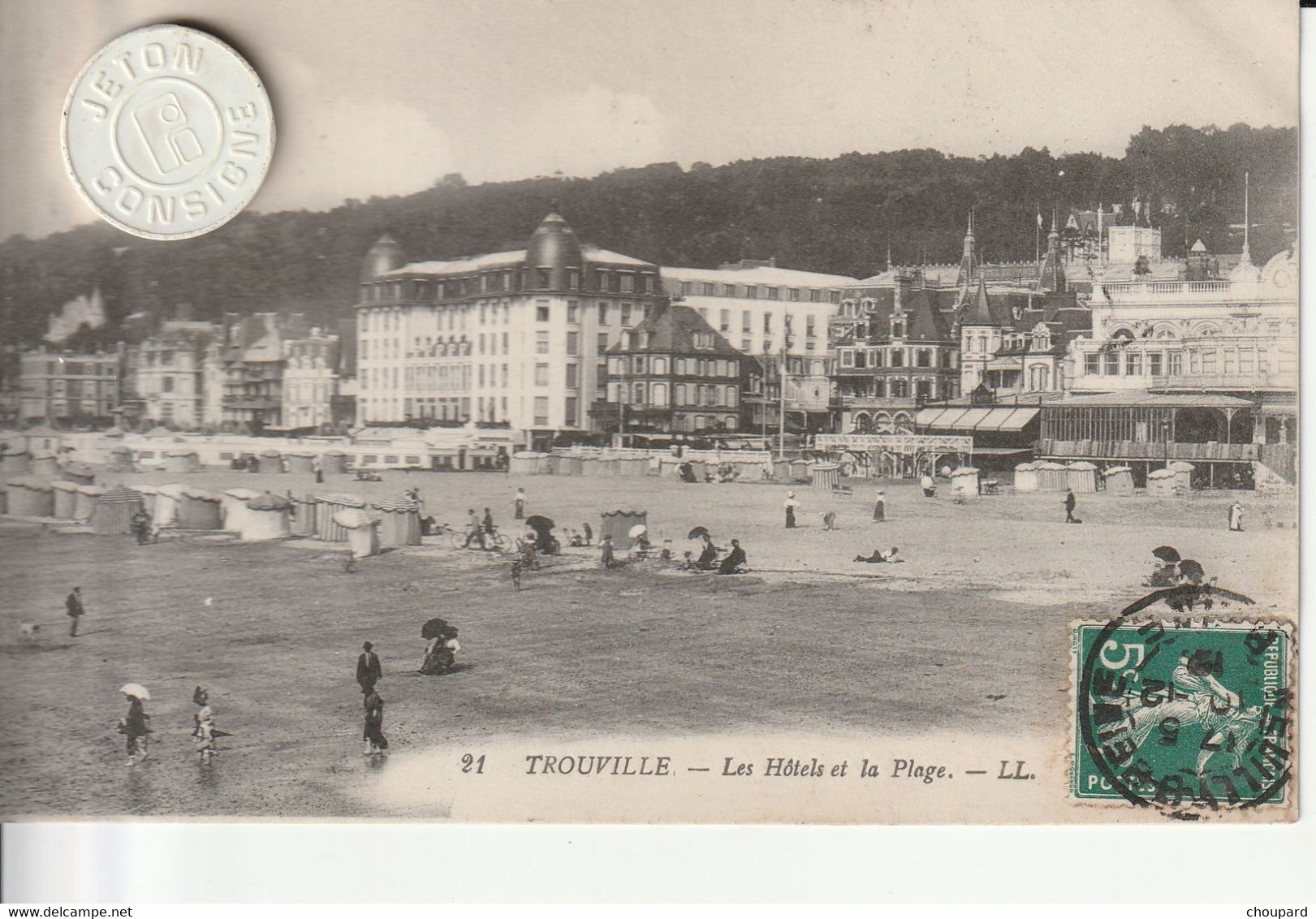 14 - Carte Postale Ancienne De  TROUVILLE   Les Hotels Et La Plage - Trouville