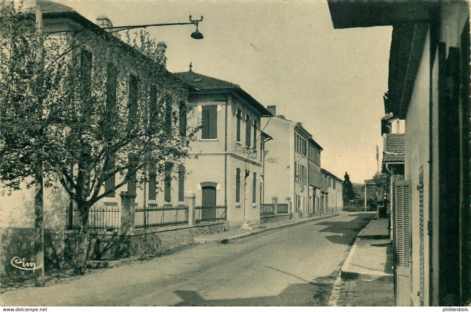 VAR  LA LONDE LES MAURES  Ecole Et Gendarmerie - La Londe Les Maures