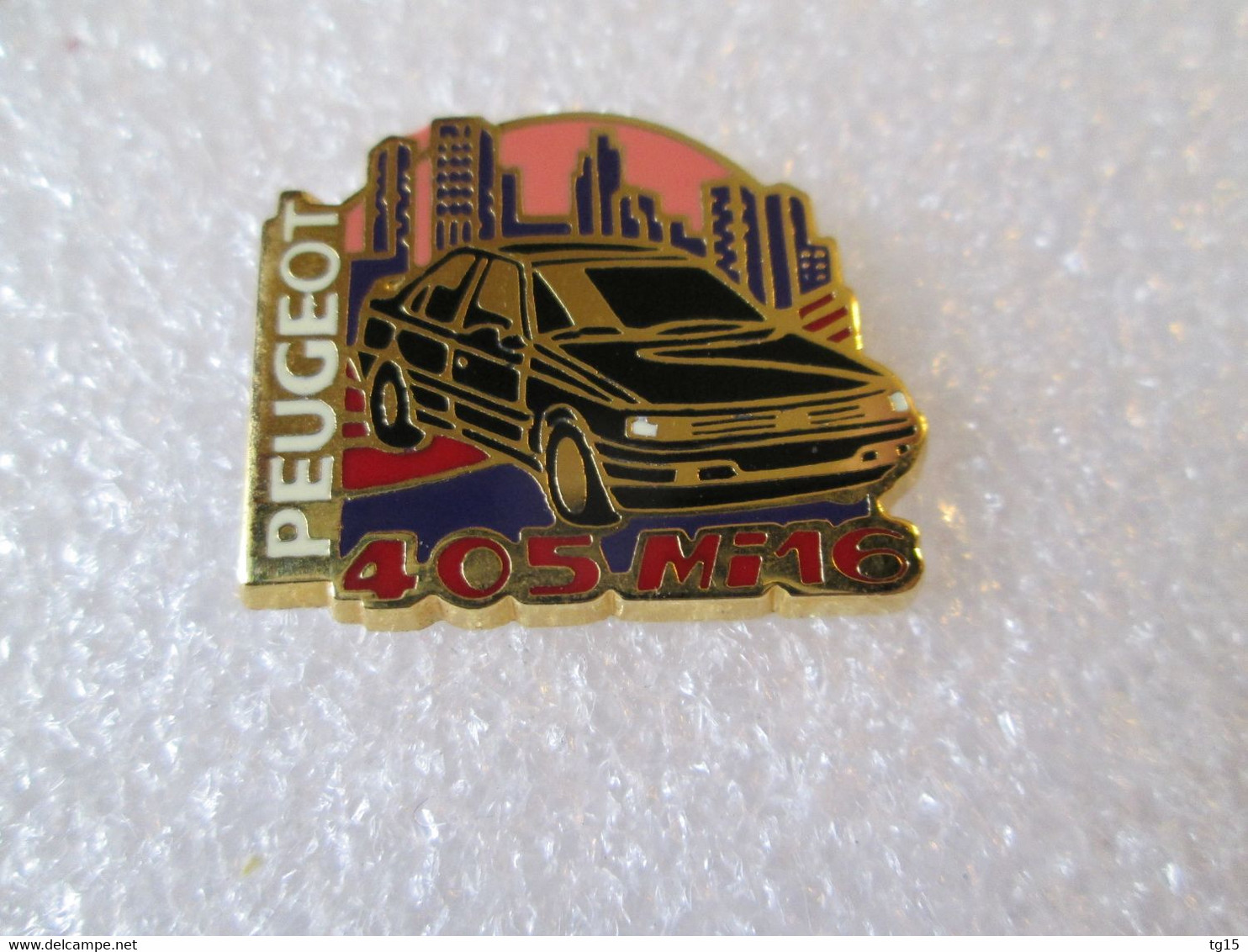 PIN'S    PEUGEOT   405  MI 16     Zamak  HELIUM - Peugeot