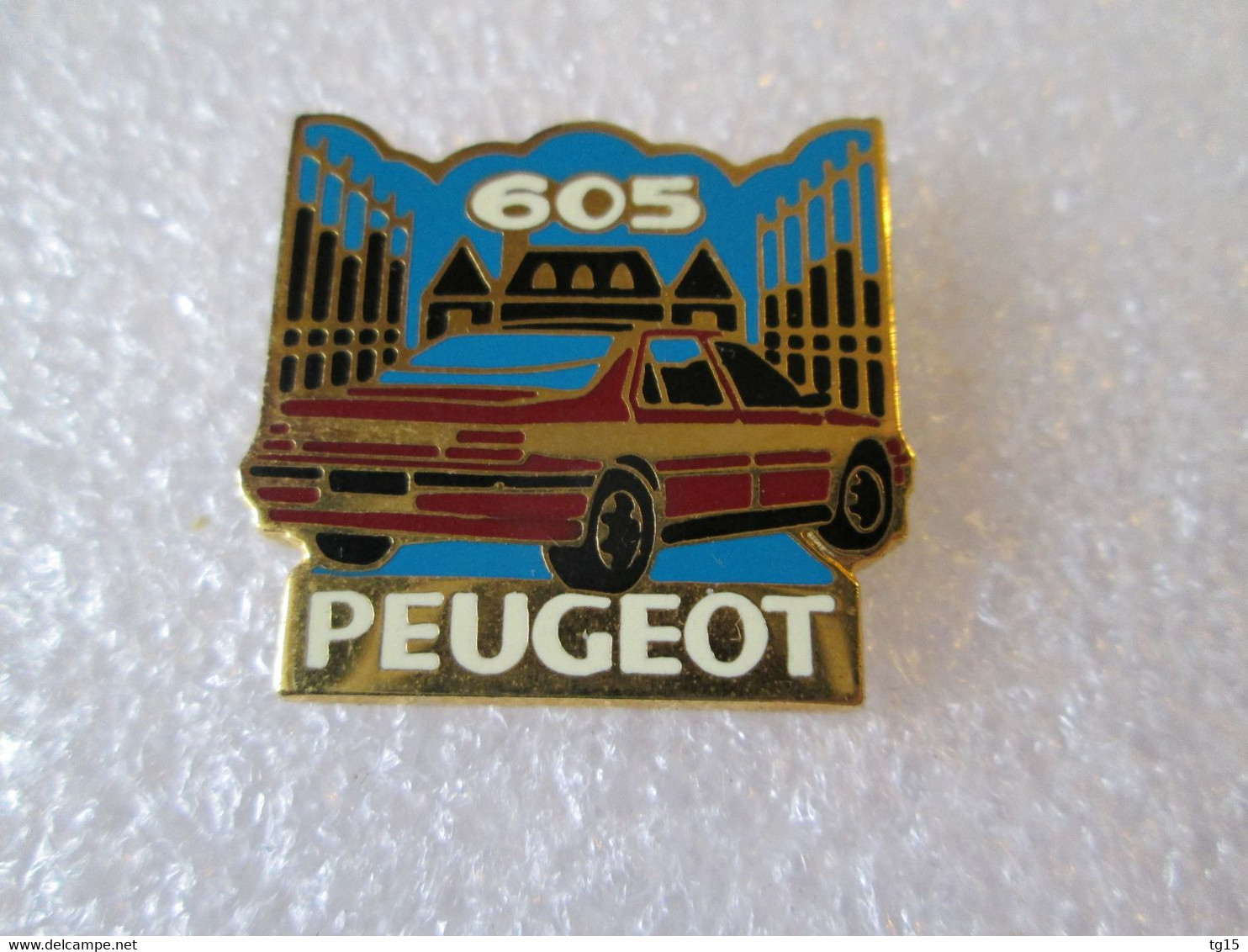 PIN'S    PEUGEOT   605      Zamak  HELIUM - Peugeot