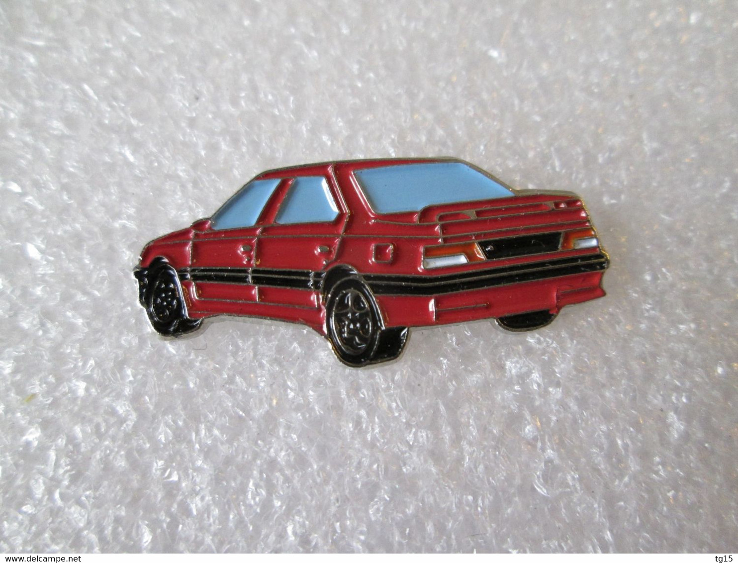 PIN'S    PEUGEOT   405 M I  16 - Peugeot