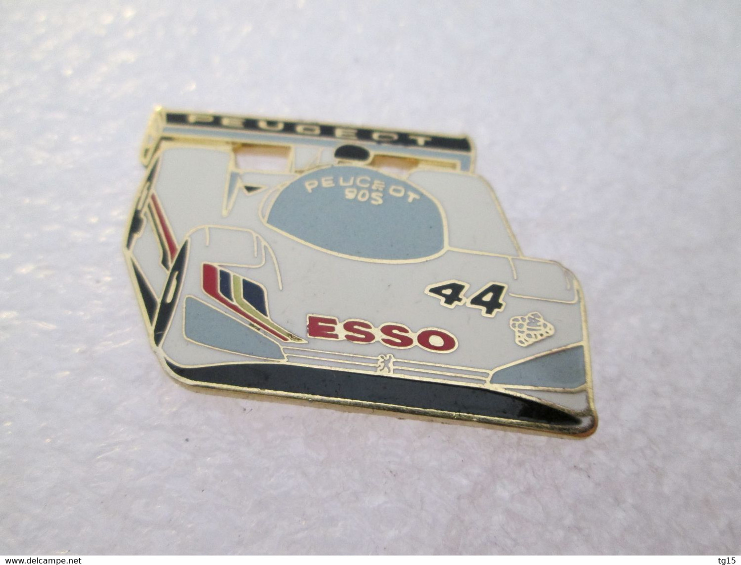 PIN'S    PEUGEOT   905   ESSO  Email Grand Feu   Version SEGALEN COLLECTION - Peugeot