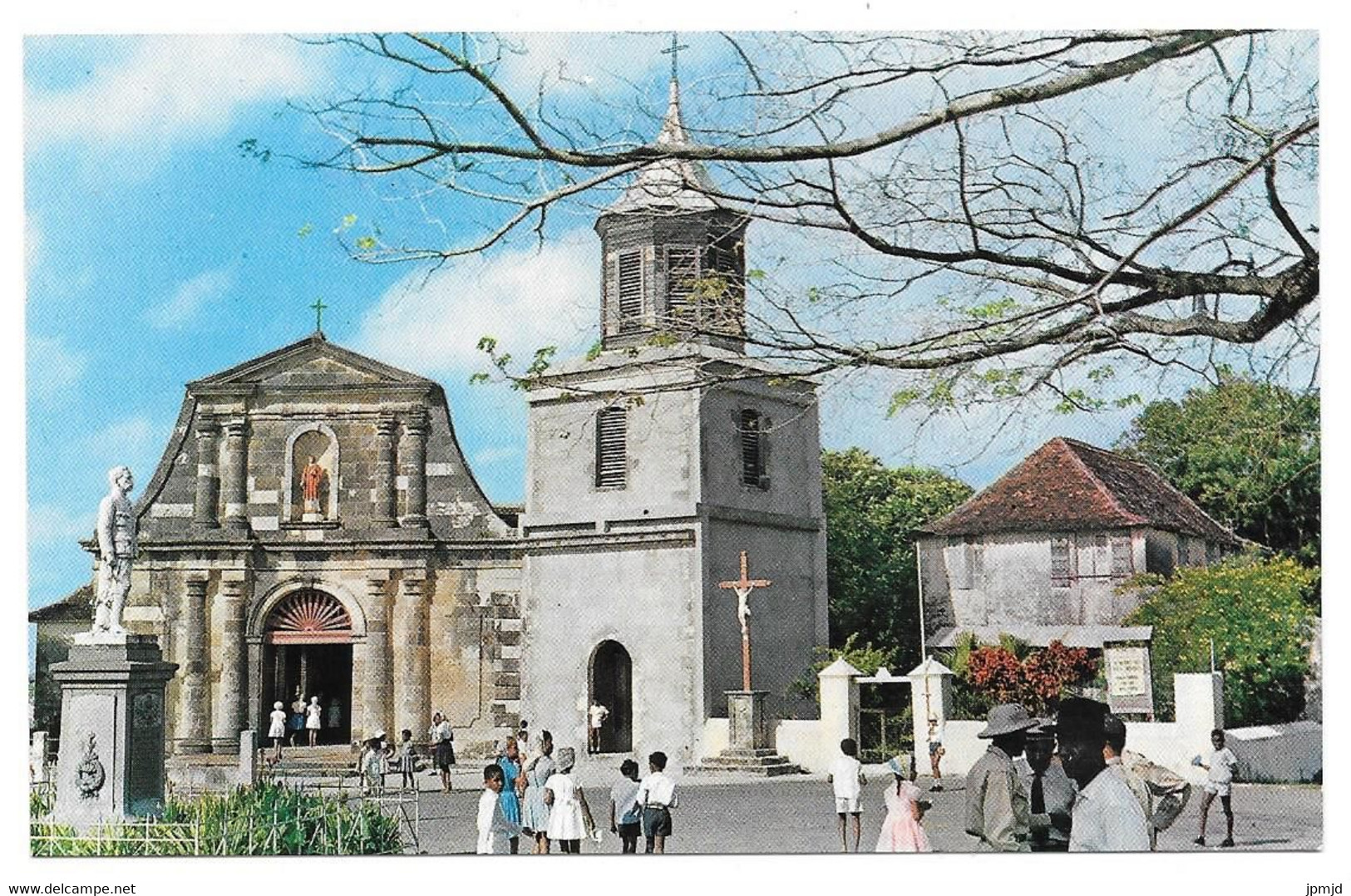 97 - MARTINIQUE - Marin - L'église, La Place Et La Statue Du Dr Duquesnay - Photo Félix ROSE-ROSETTE N° 71 - Le Marin