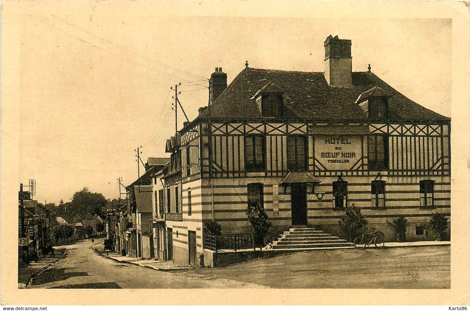 Le Mesle Sur Sarthe * Place Du Marché , Route D'alençon * Hôtel Du Boeuf Noir - Le Mêle-sur-Sarthe